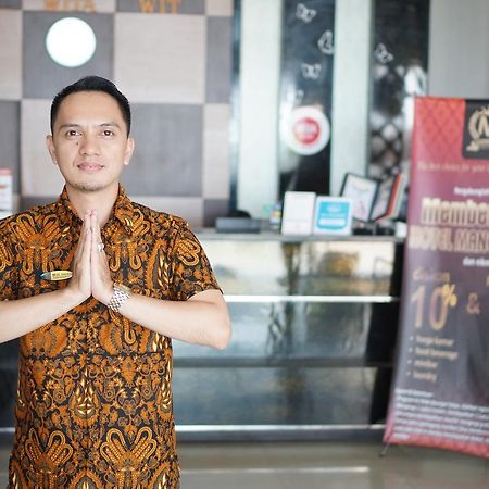 Hotel Mangga Dua Makassar Exteriör bild