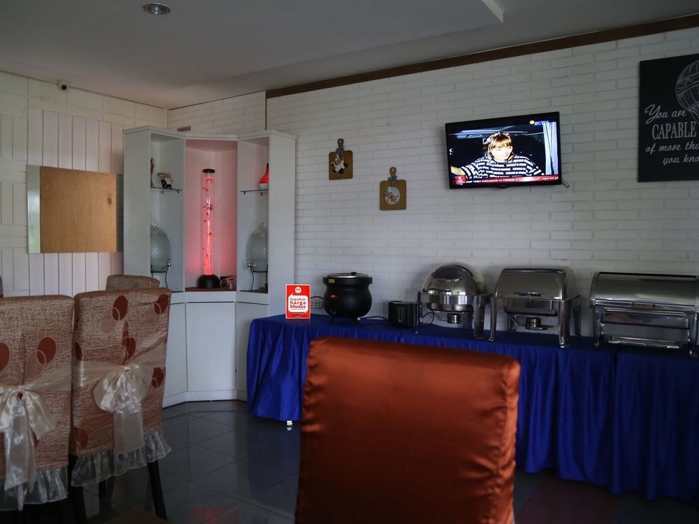 Hotel Mangga Dua Makassar Exteriör bild