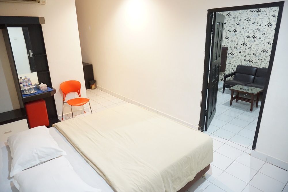 Hotel Mangga Dua Makassar Exteriör bild