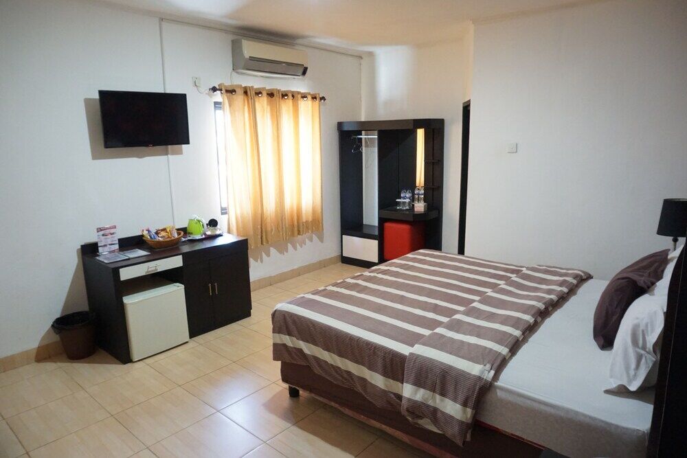 Hotel Mangga Dua Makassar Exteriör bild